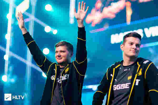 两队都展现 两队都展现