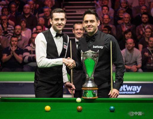 球迷会通过 球迷会通过